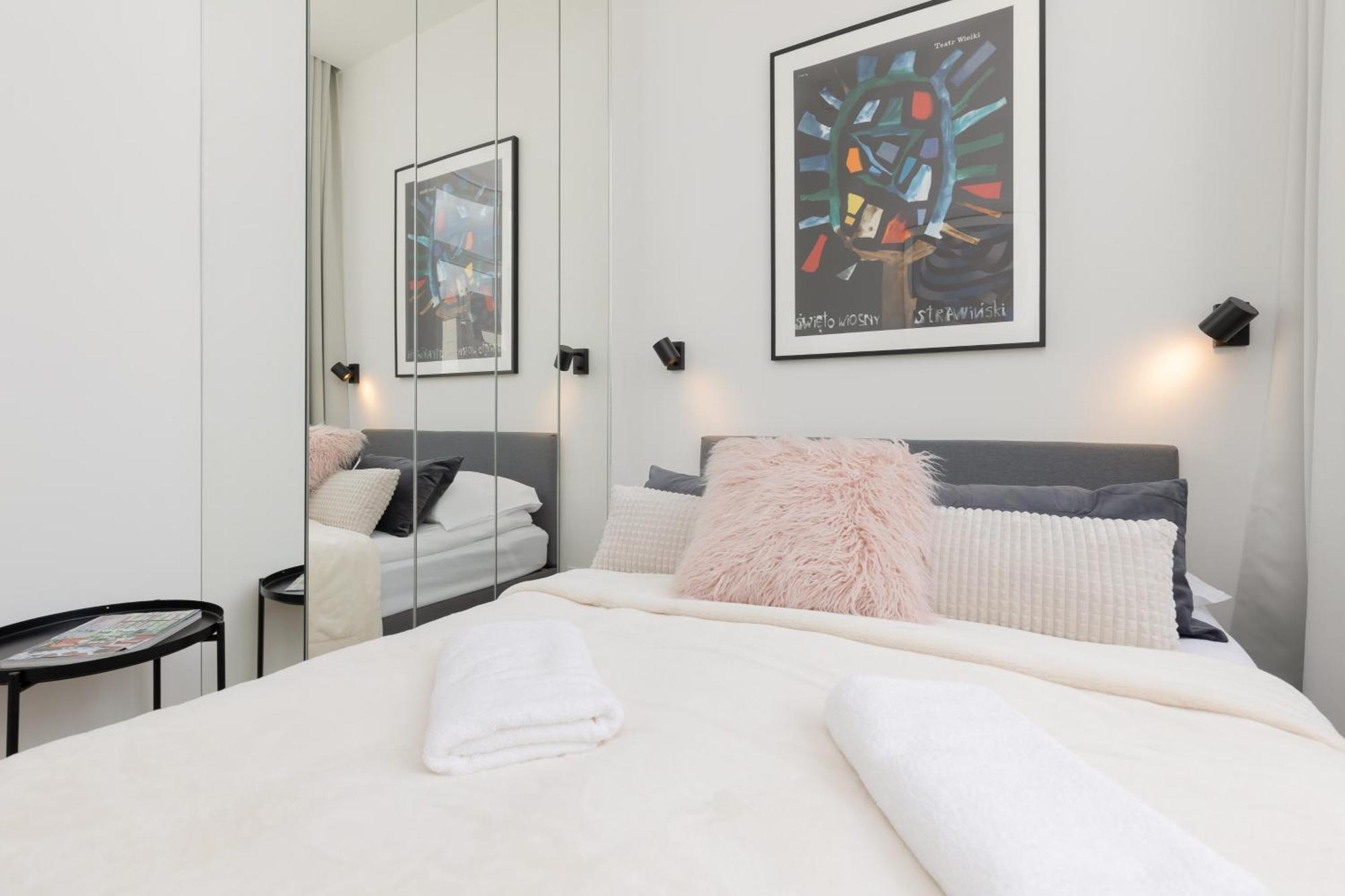 City Panorama Spacious Apartment By Renters Prestige Varşovia Exterior foto